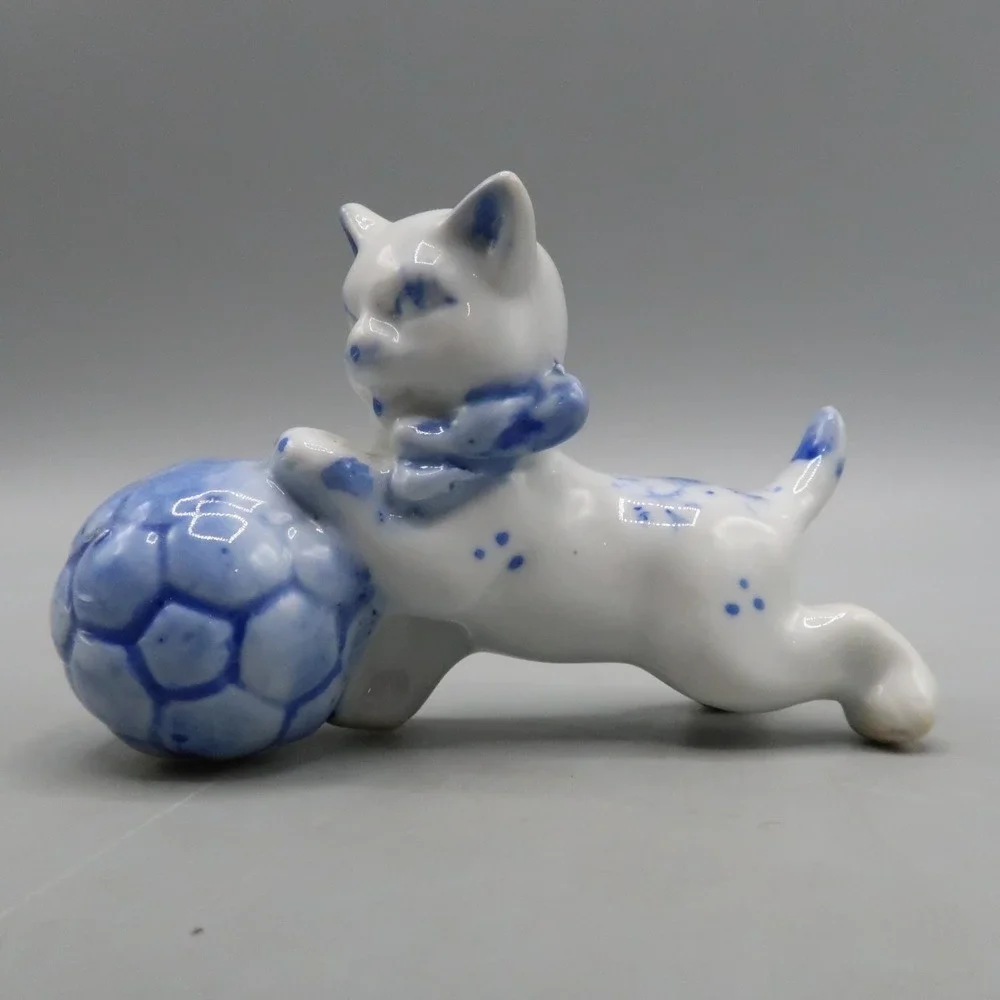 Vintage Delft Blue White Porcelain Small Cat Figurine Playing Yarn Ball